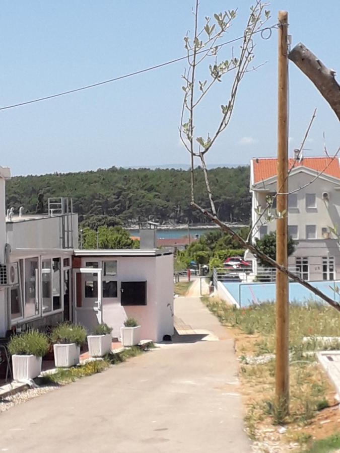 Apartment D&E Punat - Free Parking And Wi-Fi Exterior foto